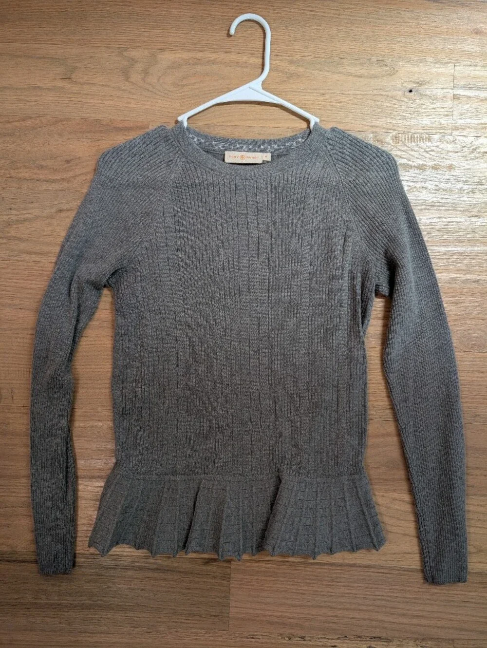 Tory Burch Gray Ribbed Crewneck Cashmere Blend Sweater with Peplum Hem
